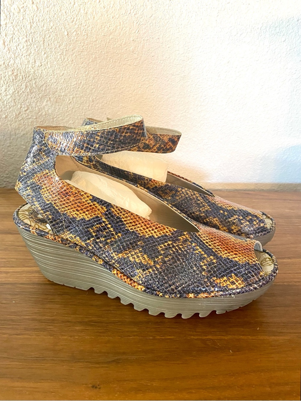 Fly London Yala Snakeskin Leather Wedge Heel Ankle Strap Sandals Charcoal Tan 10 - Picture 4 of 12
